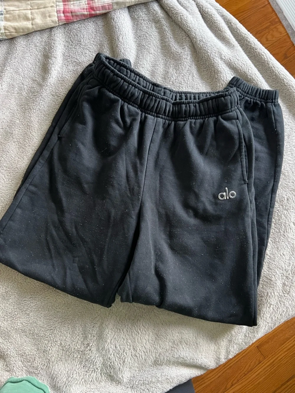 Alo Yoga Accolade Sweatpants Black XS - Picture 3 of 7
